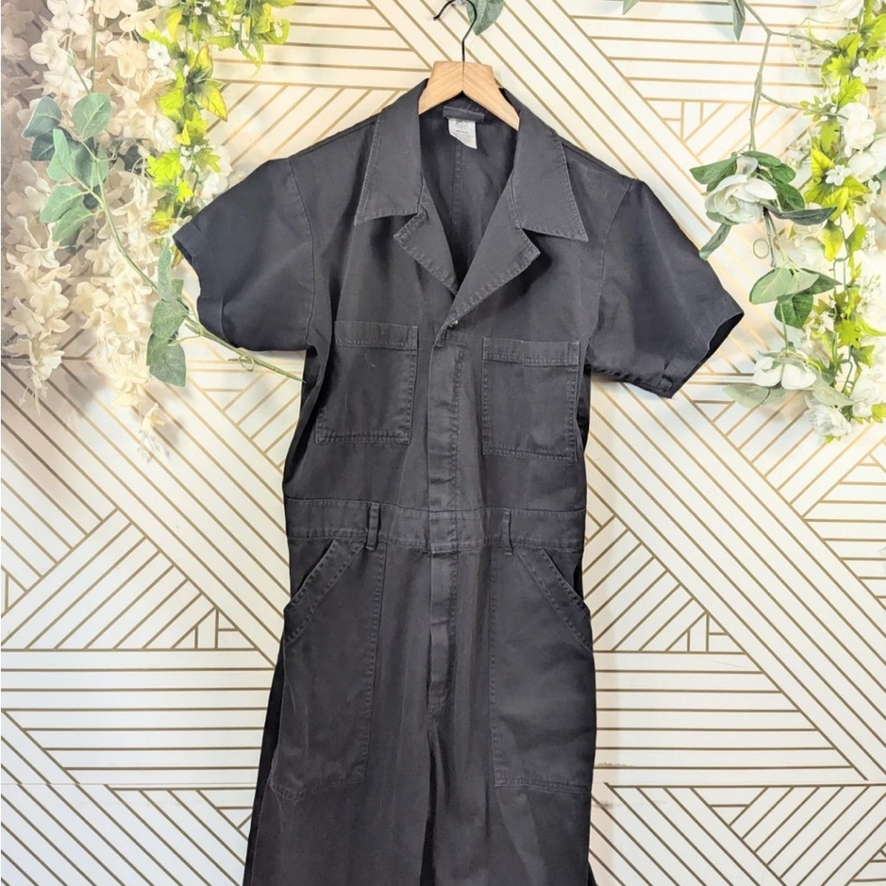 Short Sleeve Jumpsuit - basic black!